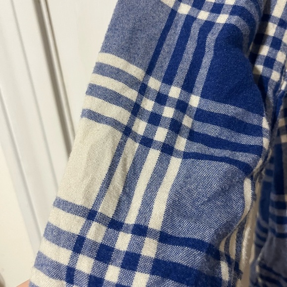 American Eagle Outfitters Blue and White Plaid Shirt - Picture 2 of 3